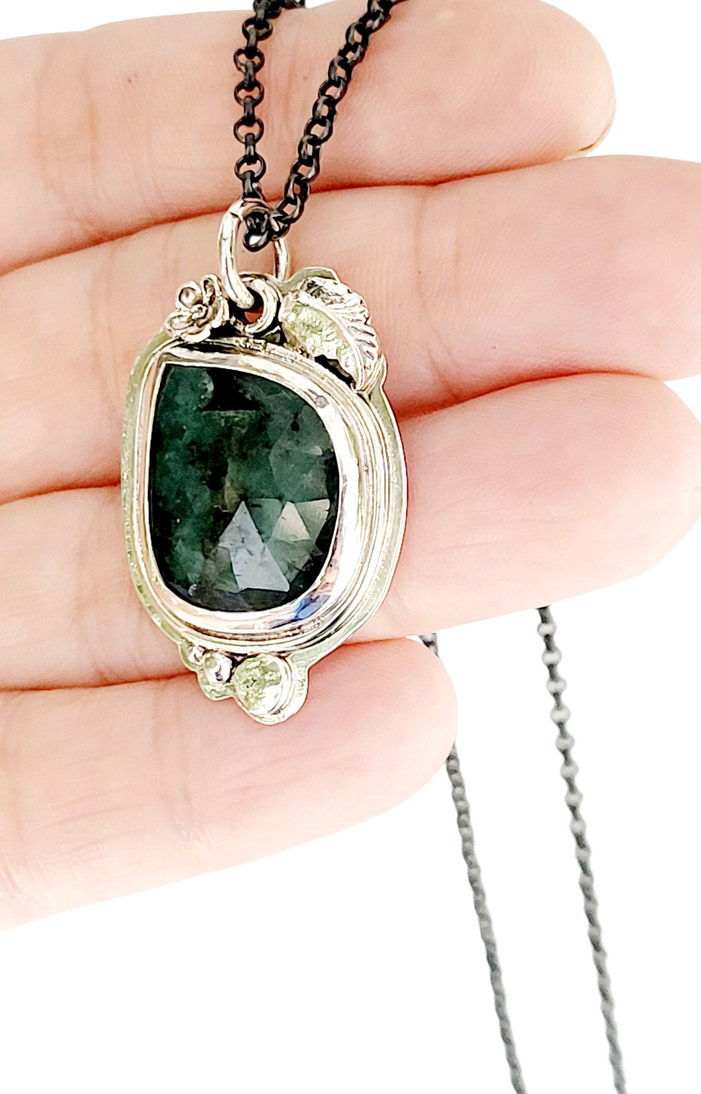 Emerald Pendant from the Frida Collection.