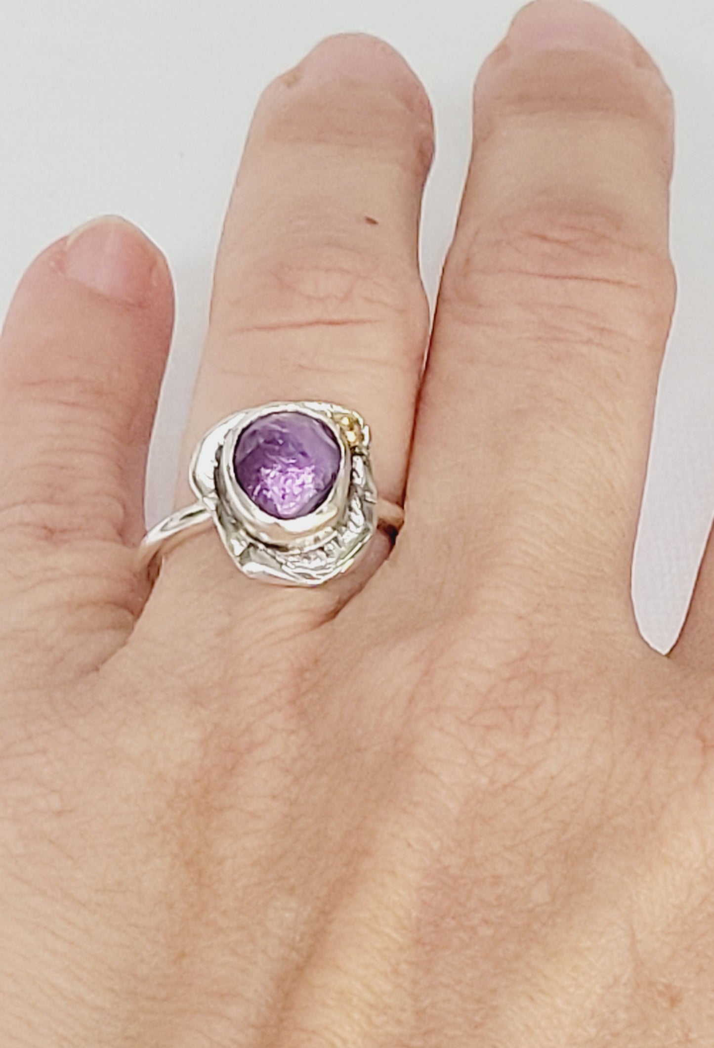 Ring from the "Nugget collection" in sterling silver and amethyst