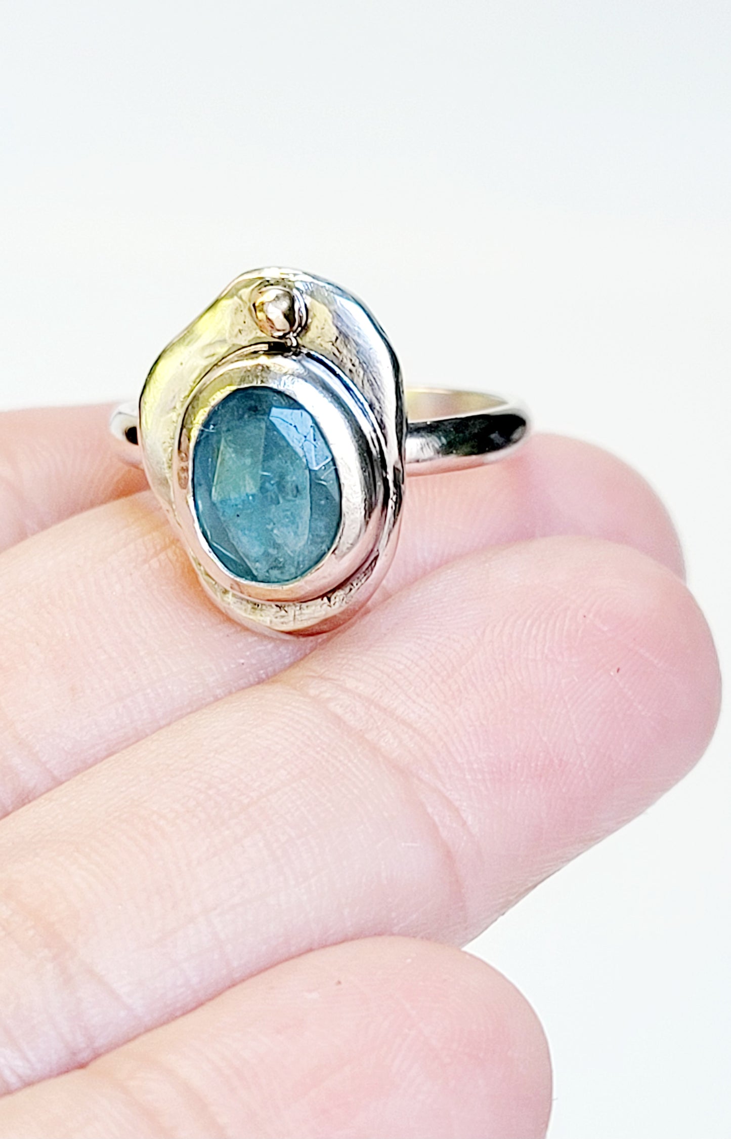 Ring from the "Nugget Collection" in Sterling Silver and Aquamarine