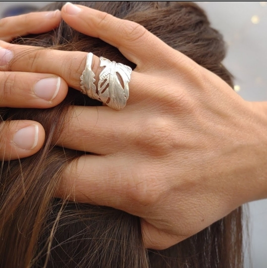 Adjustable Feather Ring