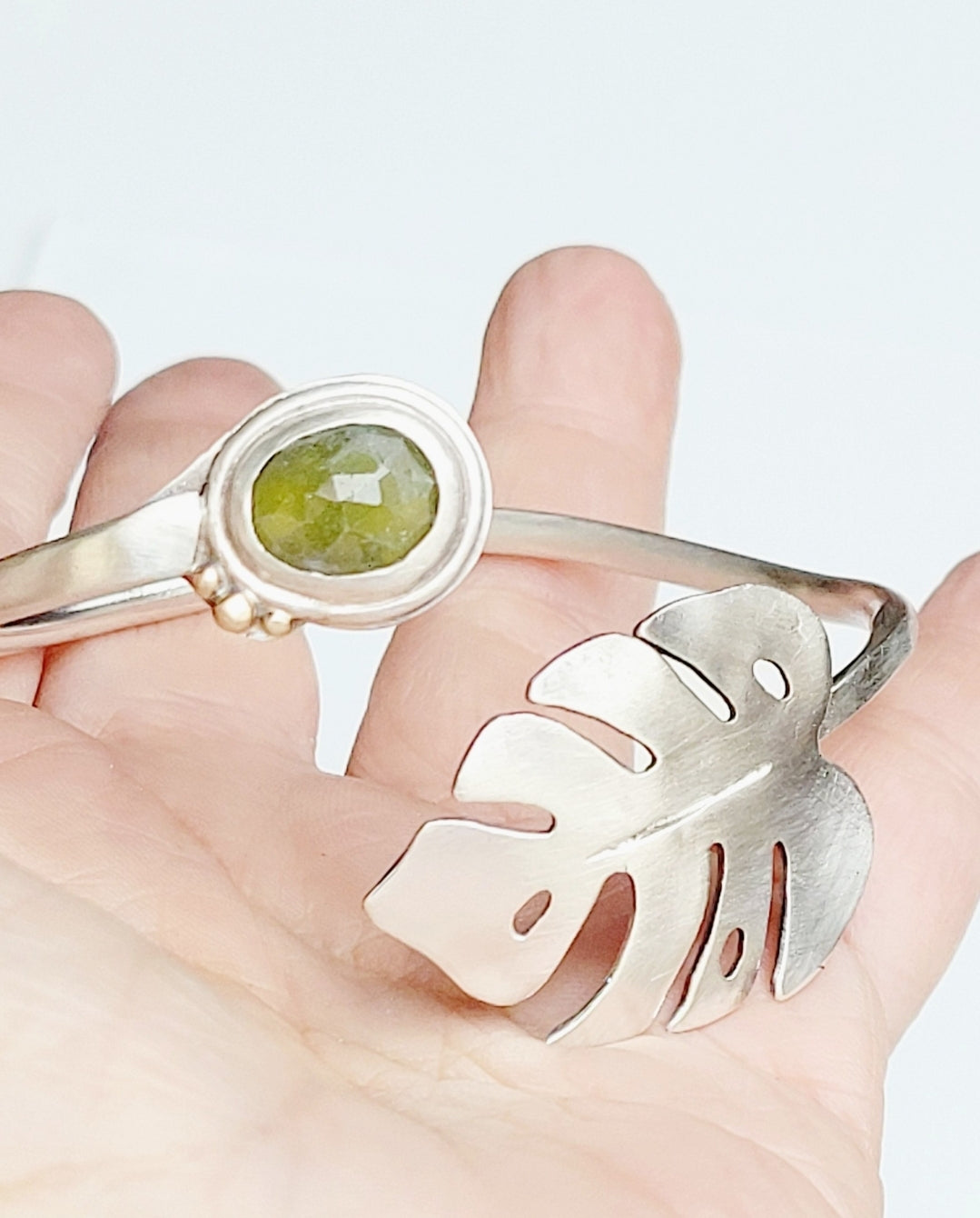 Bracelet with Monstera and Green Peridot