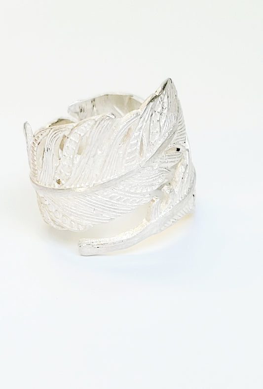 Adjustable Feather Ring Hand Chiseled in Sterling Silver.