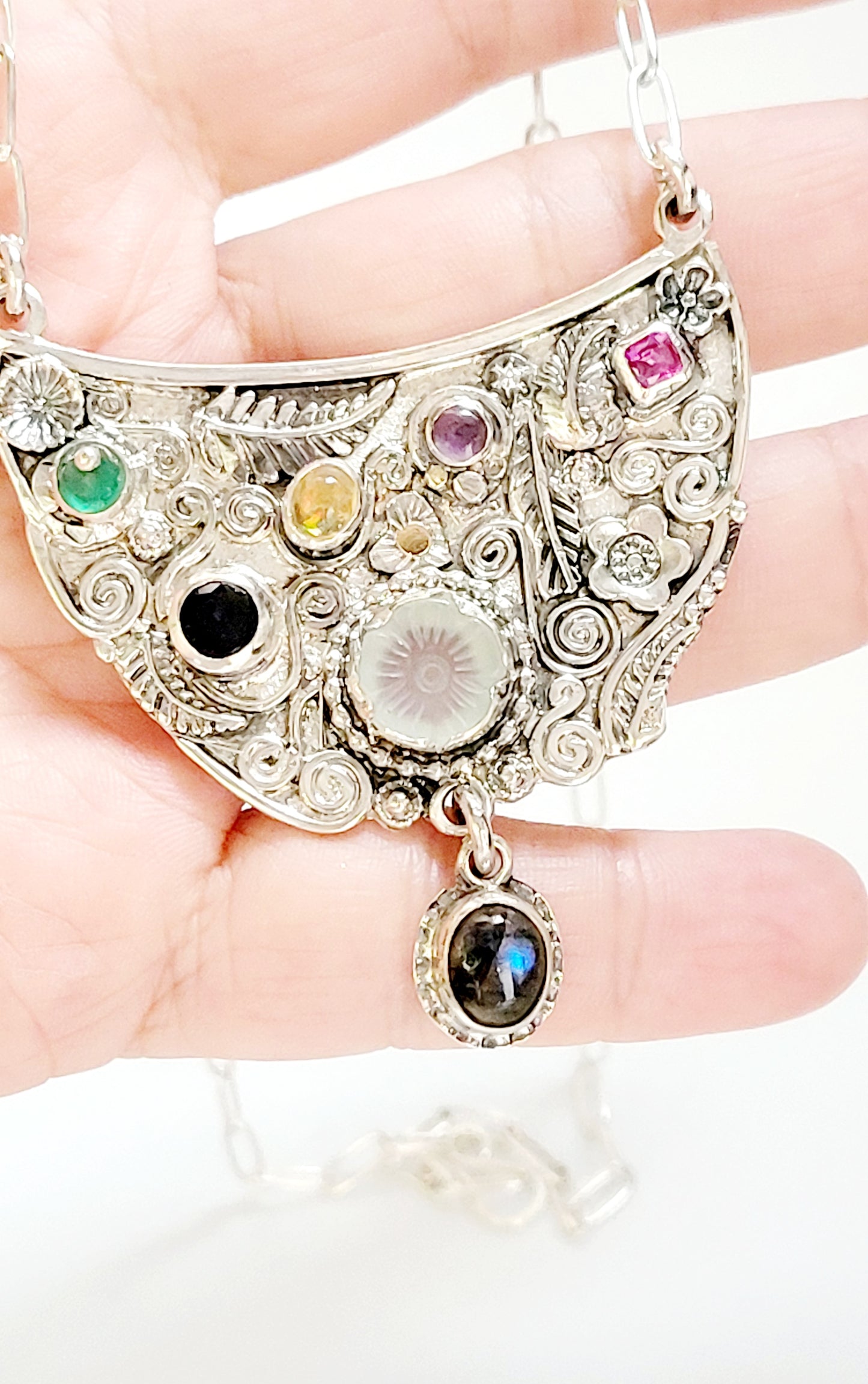 Handmade Choker in Sterling Silver and Precious Stones